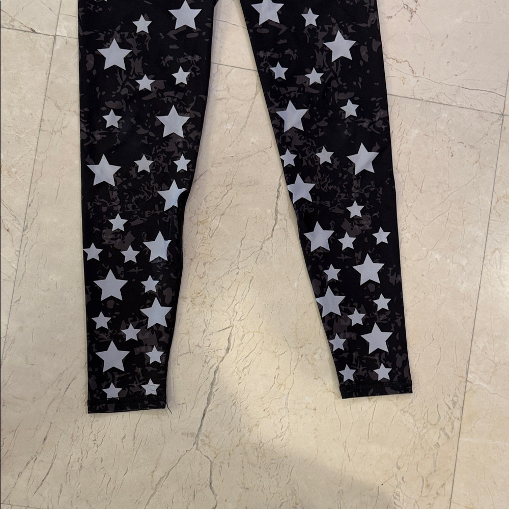 Shape Up Black and White Woman’s Leggings - Picture 4 of 11